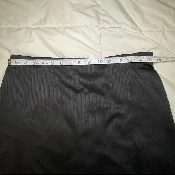 Elastic Black stretch Lace Trim Mini Skirt size L - Picture 6 of 11